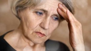 Муж привел домой женщину, жена плакала, не знала куда деться