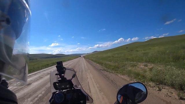 Путешествие на мотоцикле по северо-востоку Монголии. июль 2022г. часть1. смотреть онлайн