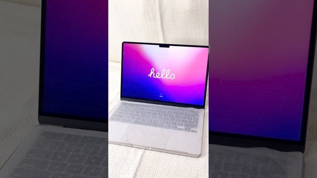 Macbook Air M2 Starlight and cute accessories. ??✨ #macbook #starlight #cute #accessories смотреть онлайн