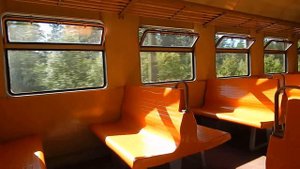 Лемболово-Орехово, лето полупустая электричка.