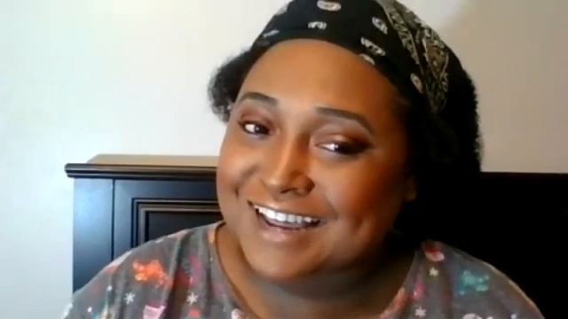 Mother Will Agree to Dye 9yr old Daughter's Hair Purple for 1800 likes! смотреть онлайн