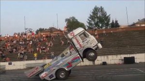 Шоу каскадеров