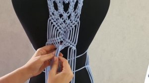 DIY tutorial macrame beach dress. The back of the dress. Платье макраме. Платье туника макраме.