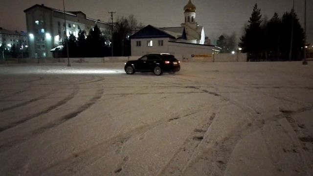 инфинити FX50 смотреть онлайн