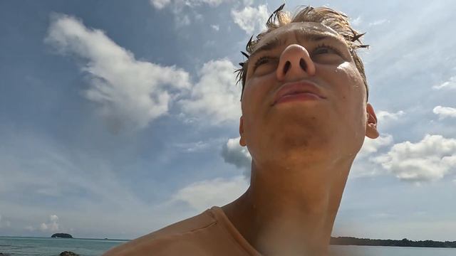 Ko Adang. Все трудности отдыхателя на чудном острове смотреть онлайн