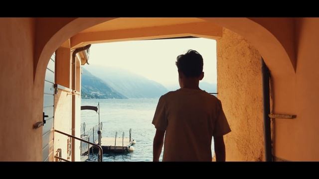 Italy - Lake Como (Lago di Como) | 4K Drone смотреть онлайн