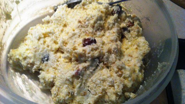 Сырники из творожных сырков с изюмом