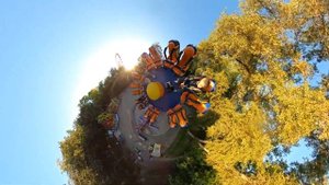 Аттракционы в Минске: Парк Горького, Минск, аттракцион Зодиак. Тест-драйв.