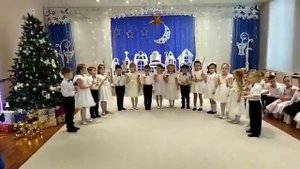 Рлждественская песня "Колокольчики звенят"