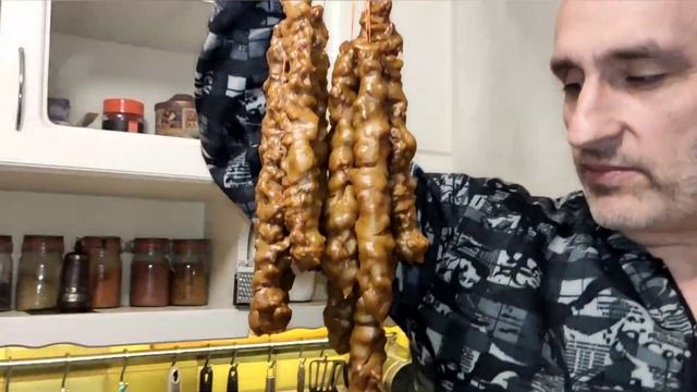 Готовим чурчхелу дома. Вкуснейшее восточное лакомство в условиях квартиры.