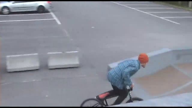 Marcus Eriksson BMX Summer Edit 2011 смотреть онлайн