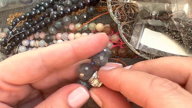 Камни, солнечный камень, цитрин. Фурнитура и подвески с покрытием. Бусины, перламутр, шпинель, бисе смотреть онлайн