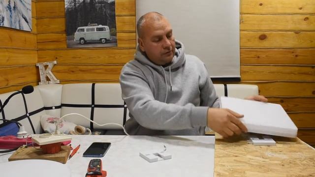 Мощный квадратный LED светильник от MING&BEN смотреть онлайн