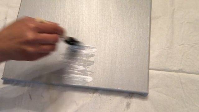 DIY Silver Glitter Crushed Glass Wall Art || Platinum and Silver Wall Decor
