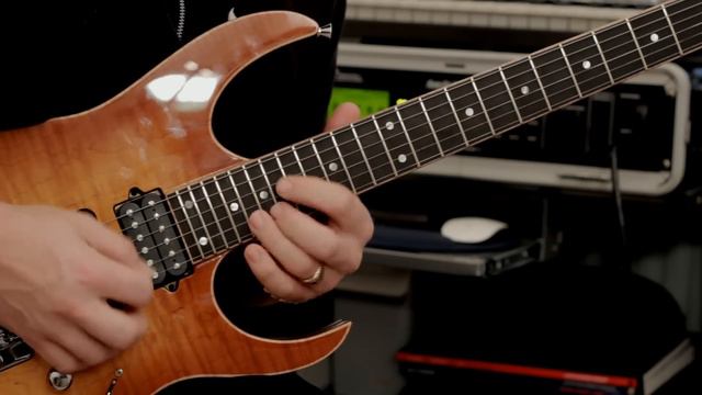 Ibanez vs Ibanez: Which guitar has the best tone? смотреть онлайн