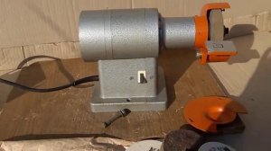 Заточной электроточило  ЭТ-1  LATVIA  С магазина 20 лет тому назад