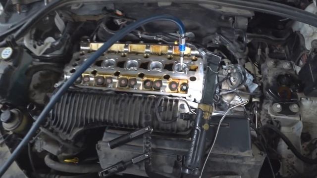 Volvo S60 2.5 Замена маслосъёмного колпачка. Жор масла смотреть онлайн