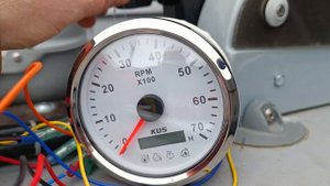 Тахометр на Тохатсу 20 epts