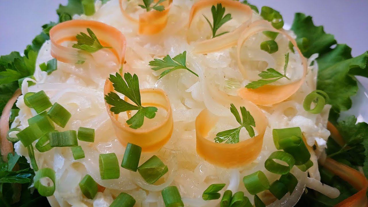 Салат  "Французский". Нежный, сочный! Из простых и привычных продуктов.