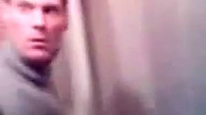Дверь запили. Славик буйный.