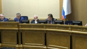 Собирать валежник можно с января 2019 года. В Ленобласти хотят узаконить сбор валежника раньше.