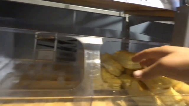 Пятерочка/Выпечка для свиней/Детская просрочка/Участковый оформил Тухлопритон/ смотреть онлайн