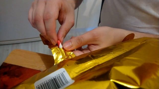 Как сдуть фольгированный шарик цифру