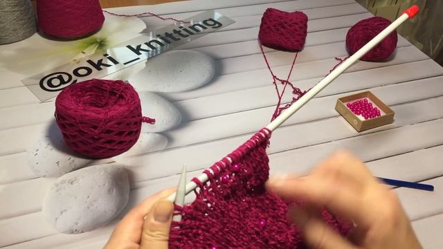 Велюровый свитер "Фуксия" | Свитер с бусинами смотреть онлайн