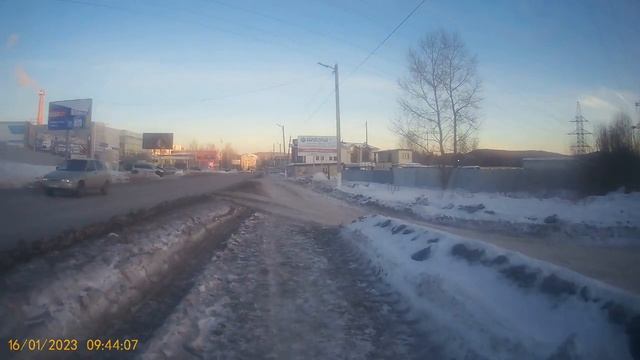 Видео за 16.01.2023 года Еду в сторону пятого микрайона вид камеры заднего смотреть онлайн