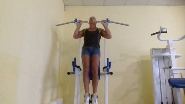 Подтягивания на перекладине. смотреть онлайн