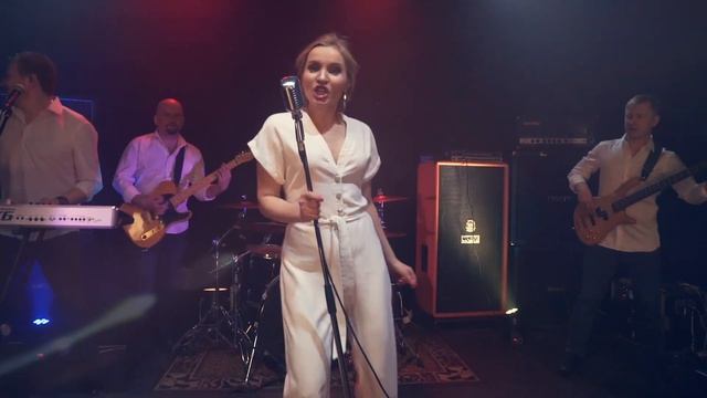 Кавер-группа "Легкое поведение".