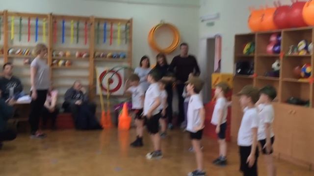 23 февраля в детском саду спортивный праздник поздравление для пап смотреть онлайн