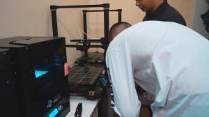 Напечатал кроссовки на 3D принтере