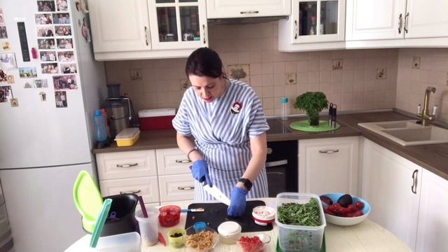 Виктория Берина и ее рецепт для первого Тура Кулинарной Звезды Tupperware - «Хочется, не хочется» смотреть онлайн