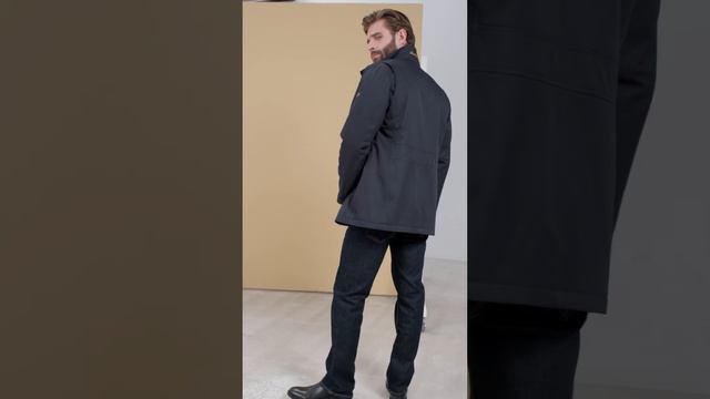 Утеплённая куртка со съёмной манишкой смотреть онлайн