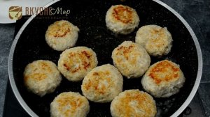Куриные тефтели на сковороде