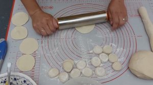 Вы лепите вареники не правильно! Смотри как нужно лепить вареники. Часть 3