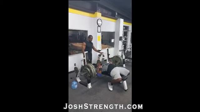 Alex Lyons, Masters Powerlifter, 455 x 2 Raw Bench Press смотреть онлайн