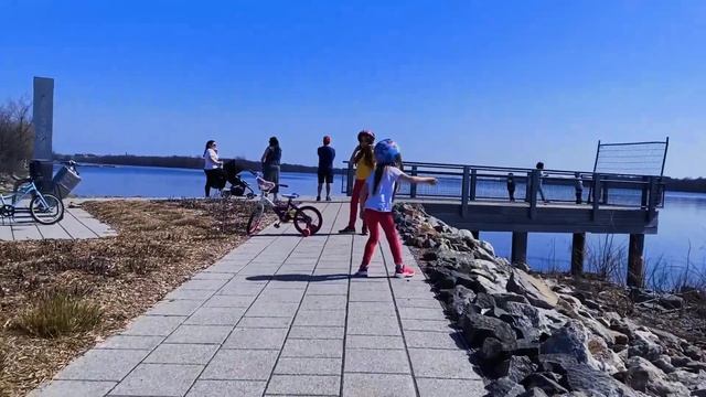 Семейный Влог Жизнь в Канаде Сколько Стоят Дома в Канаде Прогулка по Набережной в Гатино