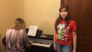 Два маленьких котёнка