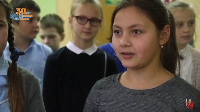 НАШИ НОВОСТИ: вопросы главе, выставка МЧС, ограничения для пожилых, мельница крутится-вертится смотреть онлайн