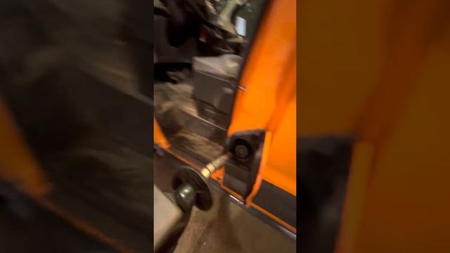 Как заправить автомобиль в Канаде. Как определить машина бензин или дизель смотреть онлайн