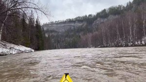 Река Нугуш - одиночный весенний сплав в поисках медведей.
