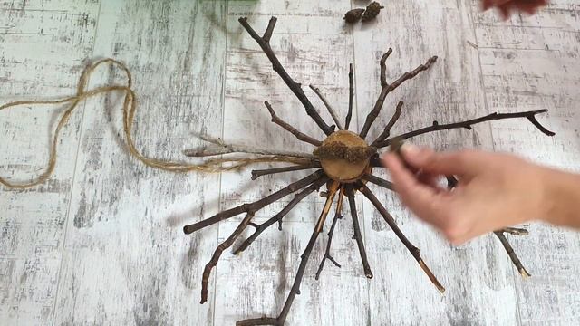 Как сделать снежинку своими руками? Новогодние поделки из природных материалов. Snowflake Diy смотреть онлайн