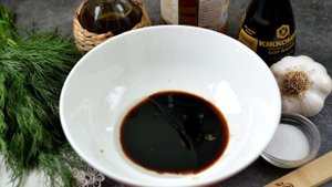 Маринованные шампиньоны в соевом соусе с чесноком и укропом