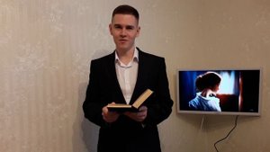 Эдуард Асадов "Чудачка". Читает актёр Руслан Муртазаев