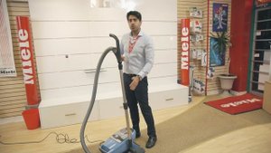 Miele Blizzard CX1 TotalCare Demo and Review - A Look at this Powerful Bagless Vacuum Cleaner