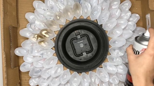 DIY//Новогодний декор часов СВОИМИ руками/Clock Decor