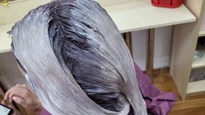 Выход в блонд.Растяжка цвета с притемнением корней 7/76+8/76+5/71.