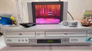 VIDEOREGISTRATORE VHS DVD PLAYER SONY SLV-D910 6 TESTINE HI-FI STEREO IMMACOLATO PARI NUOVO + TELEC